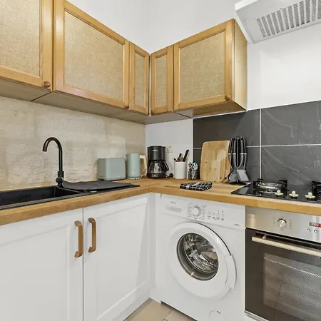 Logement Tout Equipes Au Centre Historique De Beaucaire - Baobab 보케르