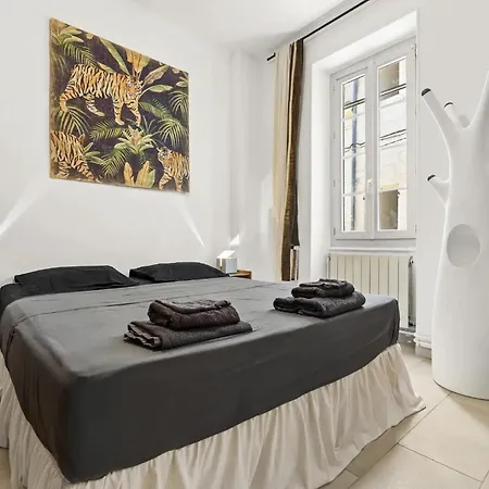 아파트 Logement Tout Equipes Au Centre Historique De Beaucaire - Baobab