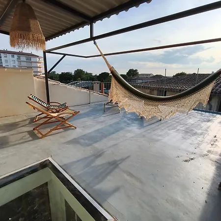 아파트 Logement Tout Equipes Au Centre Historique De Beaucaire - Baobab *